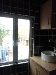 Φωτογραφία από το άλμπουμ του Promise Arena Service Apartments σε Μπενίν Σίτι +28 φωτογραφίες