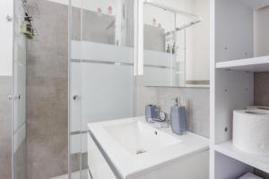 Koupelna v ubytování Appartamento vicino Ospedale con self check-in