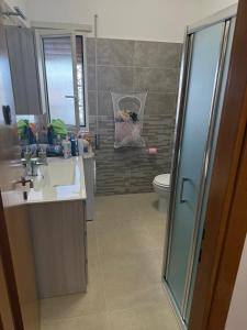 Bilik mandi di Casa vacanza privata