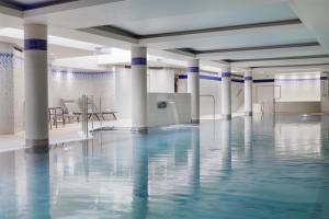 Bazén v ubytování Hilton Cardiff nebo v jeho okolí