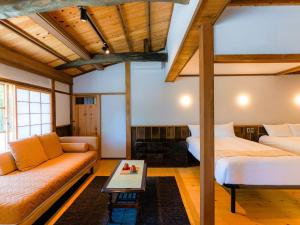 Katil atau katil-katil dalam bilik di NIPPONIA Sado 佐渡相川 金山町