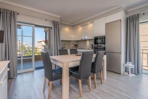 Kuchyň nebo kuchyňský kout v ubytování T1 Plaza Resort