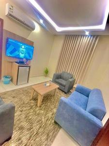 Ruang duduk di جود المدينة للإجنحة الفاخرة Jood AL madina Luxury Suites +47 gambar