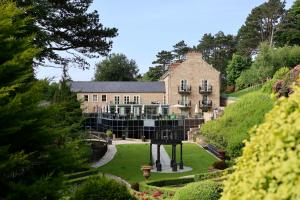 a house in the middle of a garden at Saltmoore in Whitby