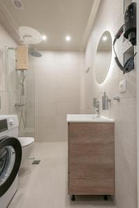 Et badeværelse på Brisa Marina Limnos + 35 billeder