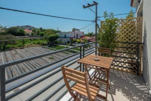 En balkon eller terrasse på Brisa Marina Limnos
