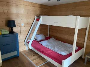 Postel nebo postele na pokoji v ubytování Appartment Emosson