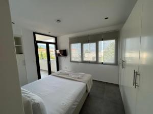 เตียงในห้องที่ House Constantin
