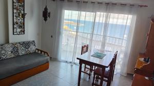 Posezení v ubytování Acogedor Apartamento en Playa San Marcos, Icod de los Vinos