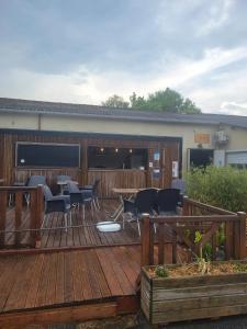 Imagine din galeria proprietății Bungalow charmant à Ivry-la-Bataille avec piscine partagée în Ivry-la-Bataille +14 fotografii