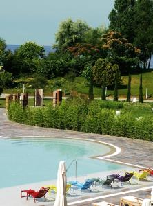 Bazén v ubytování Sheraton Istanbul Atakoy Hotel nebo v jeho okolí
