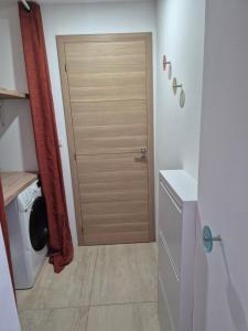 Fotografie z fotogalerie ubytování Magnifique appartement 2 chambres avec 50 m2 de jardin privatif v destinaci La Crau + 10 fotografií