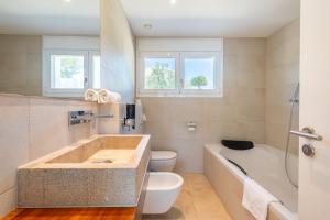 Koupelna v ubytování Villa Mediterraneo by Mallorca House Rent