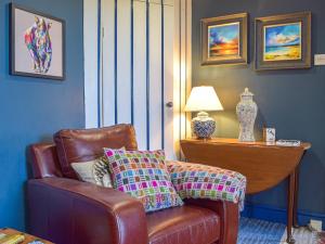 Istumisnurk majutusasutuses Puffin Cottage