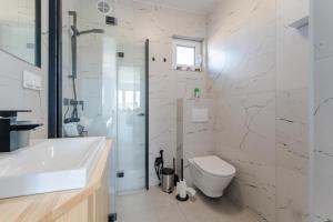 Ένα μπάνιο στο Zielony Gronow - jacuzzi spa sauna +22 φωτογραφίες