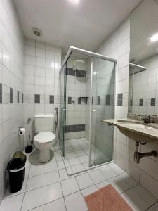 Koupelna v ubytování Flat Moderno a 150m do Salvador Shopping