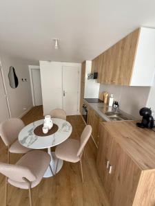 Η κουζίνα ή μικρή κουζίνα στο Appartement