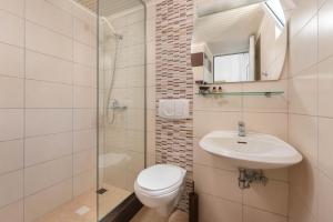 Koupelna v ubytování Pefkos View Suites & Maisonette