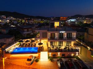 Bazén v ubytování Ionian's Breeze Hotel nebo v jeho okolí
