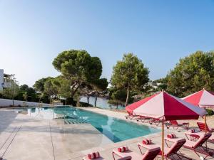 Basen w obiekcie Inturotel Esmeralda Park lub w pobliżu