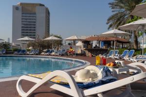 Bazén v ubytování Marbella Resort nebo v jeho okolí