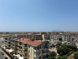 Γενική άποψη της πόλης Quartu Sant'Elena ή θέα της πόλης από  αυτό το διαμέρισμα