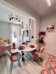 TV a/nebo společenská místnost v ubytování Valle Fiorita 42 - Garden apartment + 29 fotografií