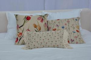 Una cama o camas en una habitación de Noortweghe GLAMPING