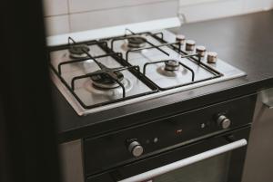 Dapur atau dapur kecil di Luxury Apartment of Suceava +29 gambar