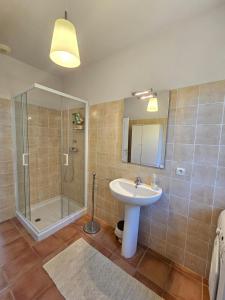 Koupelna v ubytování Belle villa vue mer Pietracorbara Cap Corse + 35 fotografií