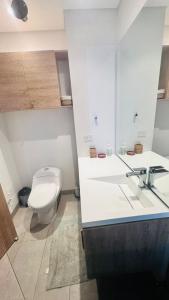 Koupelna v ubytování Luxury apartment in the heart of Bogota!