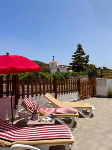Μπαλκόνι ή βεράντα στο Casa El Escaño en la naturaleza & jacuzzi +43 φωτογραφίες
