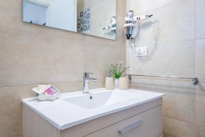 Koupelna v ubytování B&B Punta Stilo