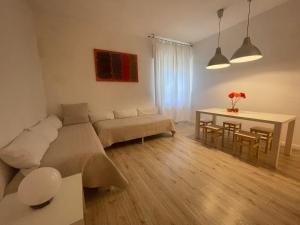 Χώρος καθιστικού στο Elisa +21 φωτογραφίες