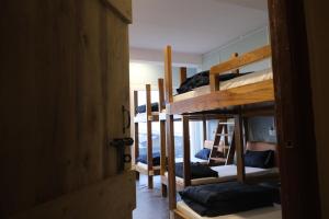 Postel nebo postele na pokoji v ubytování Tara Circle Hostel
