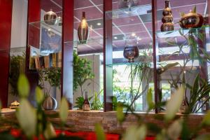 Fotografie z fotogalerie ubytování Logis Hotel Arc En Ciel v destinaci Thonon-les-Bains