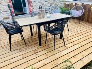 Patio nebo venkovní prostory v ubytování Comme une Douce Parenthèse