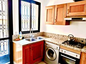 Kuchyň nebo kuchyňský kout v ubytování charming mini villa