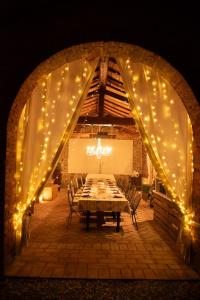 Fotografie z fotogalerie ubytování TENUTA SOSPESA - Exclusive Villa, Pool & Party Barn near Tuscany v destinaci Pietrafitta