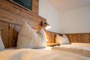Postel nebo postele na pokoji v ubytování Hotel Restaurant Perschler