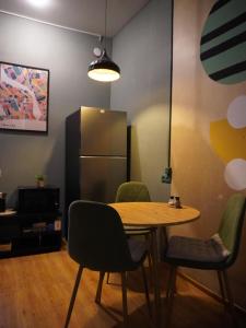 Kuchyň nebo kuchyňský kout v ubytování Hostel 13