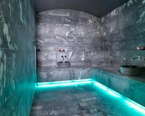 Koupelna v ubytování Hotel Goldener Adler - im Sommer Silvretta Card Premium inkludiert