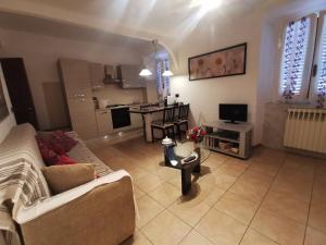 Μια τηλεόραση ή/και κέντρο ψυχαγωγίας στο a Casa di Rosi 2