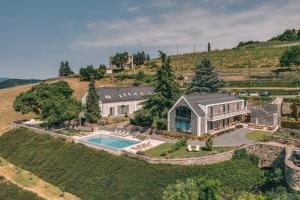 an aerial view of a house with a swimming pool at Villa Salve in Badacsonytomaj