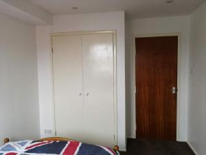 Katil atau katil-katil dalam bilik di Glasgow Property New City Rd +5 gambar