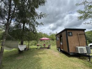 Taman di luar Tiny House en Santiago NL