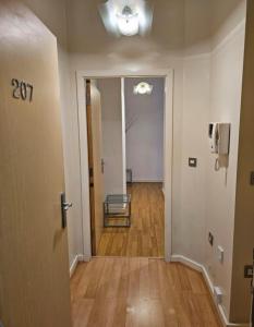 Ảnh trong thư viện ảnh của Jewellery Quarter 1-Bed Apartment ở Birmingham