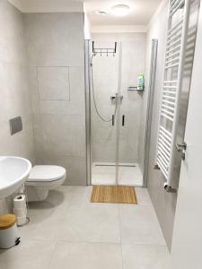 Koupelna v ubytování Jack apartman , 02 Arena ,PVA Expo, Free parking