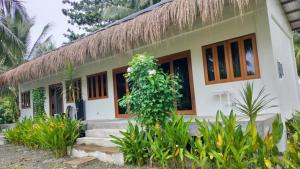 Zahrada ubytování OCEAN 9 siargao
