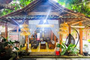 Restaurace v ubytování RedDoorz Syariah near Akmil Magelang